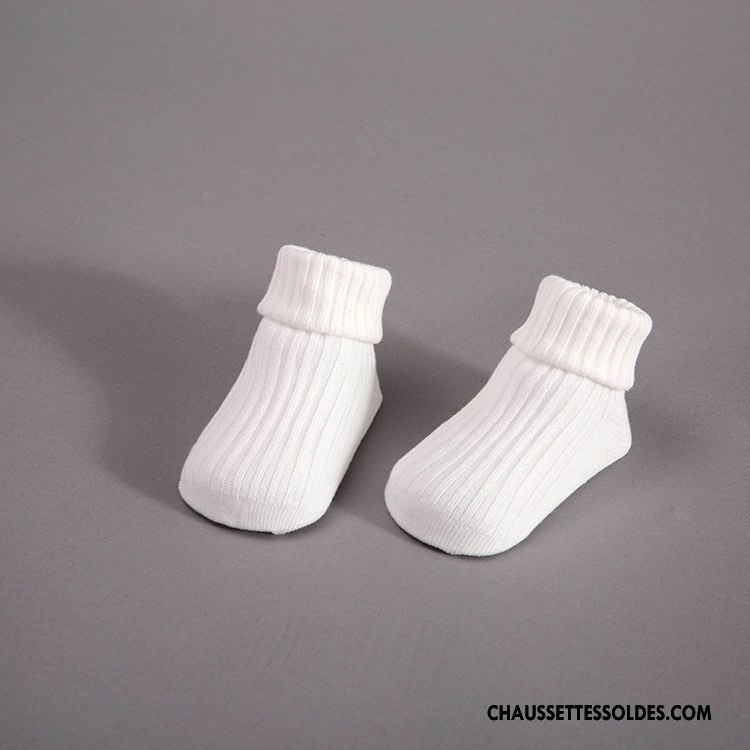 Chaussettes Courtes Garçon Beige Antidérapant Le Nouveau Milieu Bébé Plaine Blanc