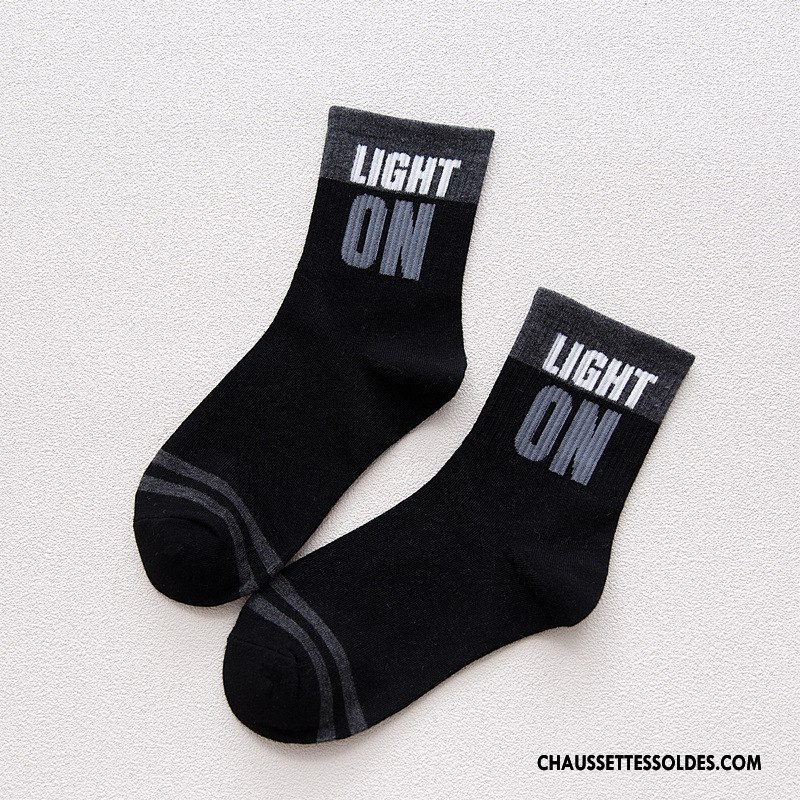Chaussettes Mi Hautes Femme Chaussettes En Coton Lettre Nouvelles Arrivées Style Mouvement Vent D'université Couleurs Mixtes Bordeaux