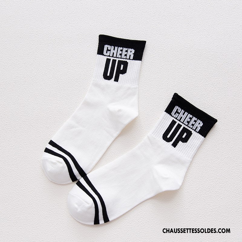 Chaussettes Mi Hautes Femme Chaussettes En Coton Lettre Nouvelles Arrivées Style Mouvement Vent D'université Couleurs Mixtes Bordeaux