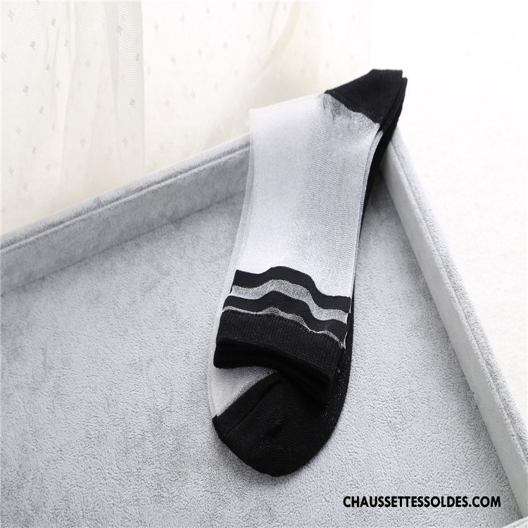 Chaussettes Mi Hautes Femme Le Nouveau Été Printemps Chaussette De Noël Milieu Amour Blanc