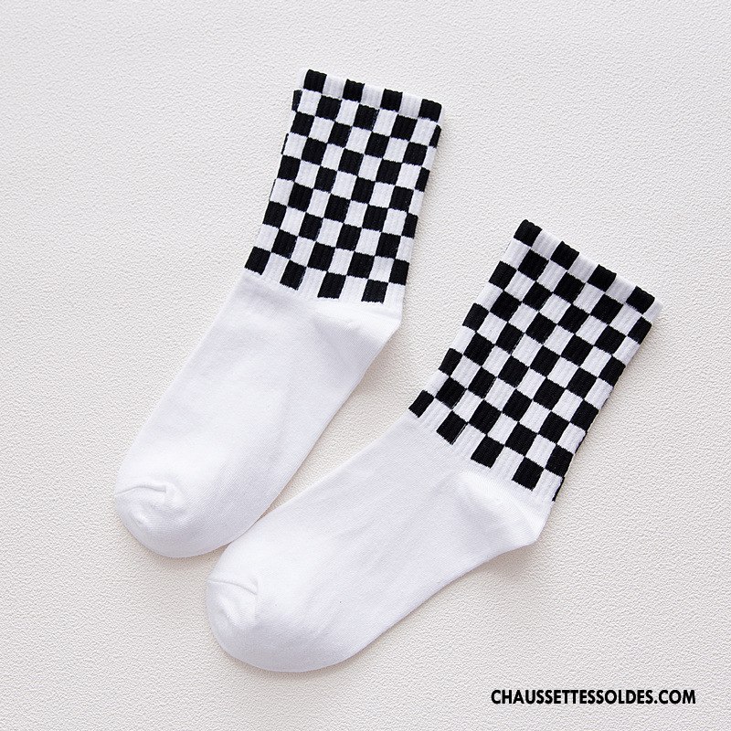 Chaussettes Mi Hautes Femme Style Nouvelles Arrivées Dame Carreaux Milieu Vent D'université Blanc Noir