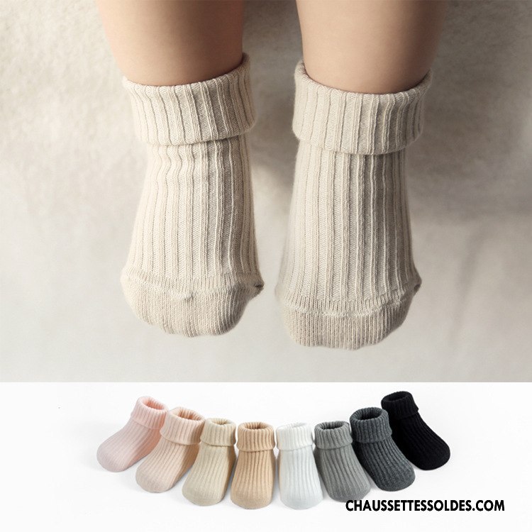 Chaussettes Courtes Garçon Beige Antidérapant Le Nouveau Milieu Bébé Plaine Blanc