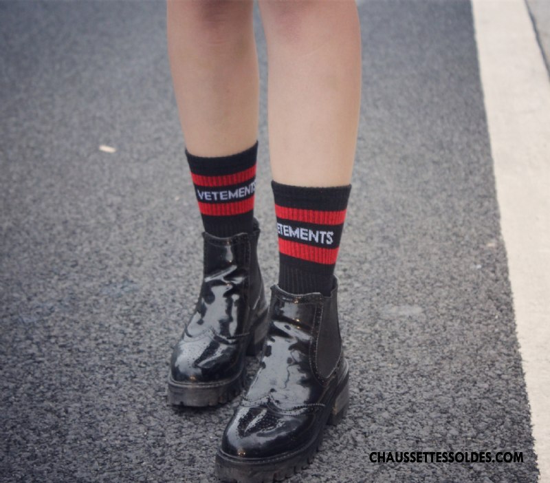 Chaussettes Mi Hautes Femme Chaussette Courte Milieu Le Nouveau Tendance Chaussettes En Coton Vent D'université Noir